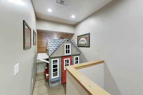 Apartamento All-suite Gem - Private Hot Tub & Game Room Duplex