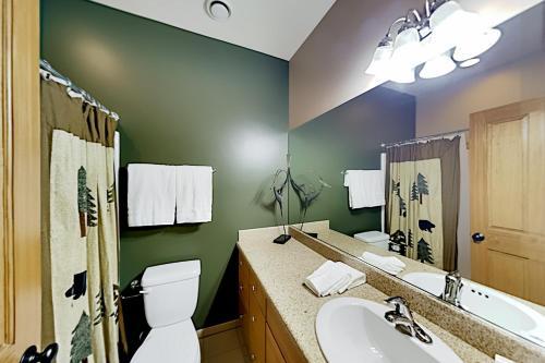 Apartamento All-suite Gem - Private Hot Tub & Game Room Duplex