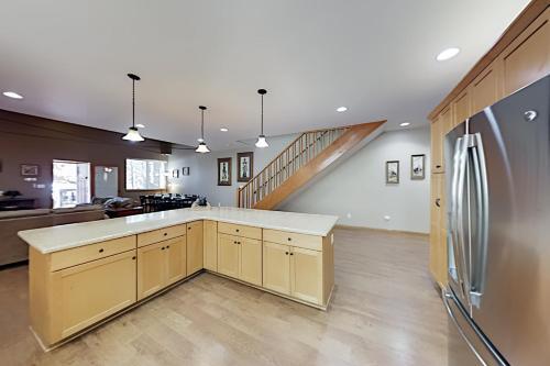 Apartamento All-suite Gem - Private Hot Tub & Game Room Duplex