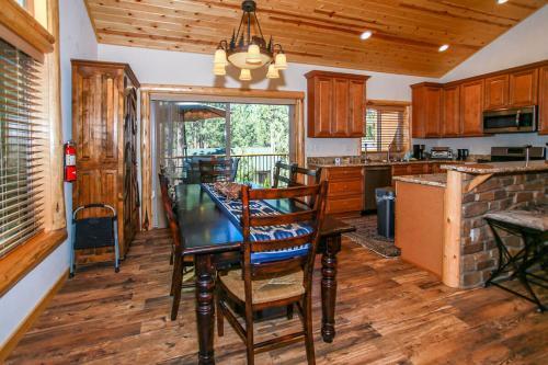 Stellar Lodge-1868 By Big Bear Vacations