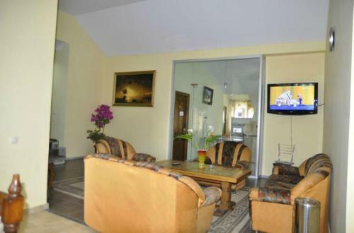 Duta Hotel