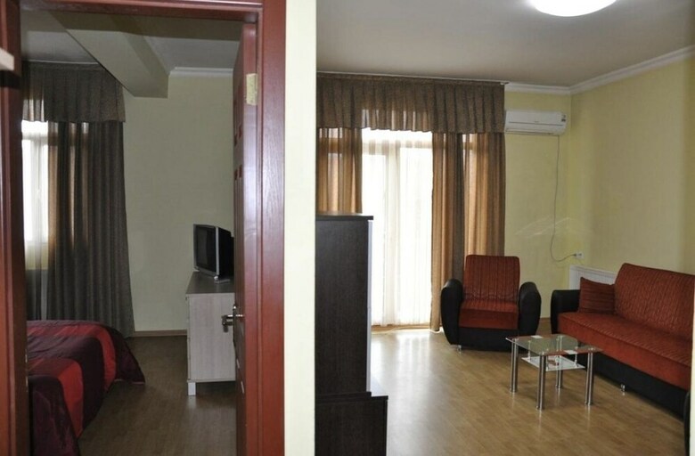 Prestige Hotel