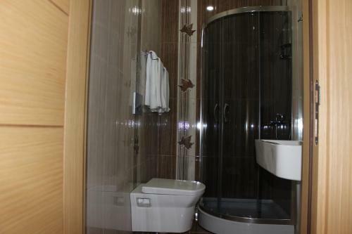 Moni Hotel