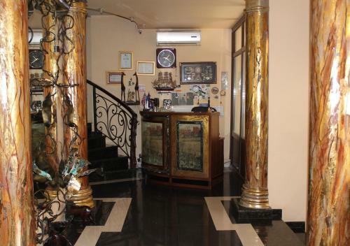 Hostal Hotel Elegant