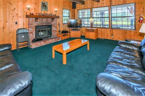 Breezy Estate-114 By Big Bear Vacations