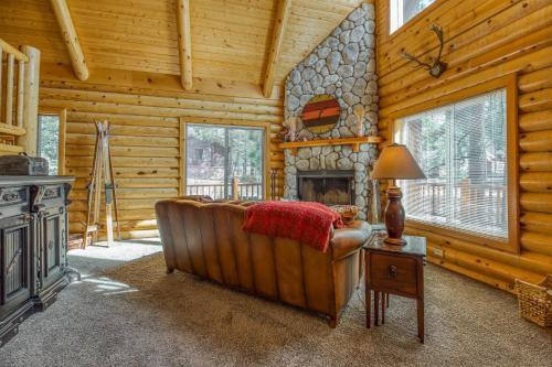 Teakwood In Bear Lake