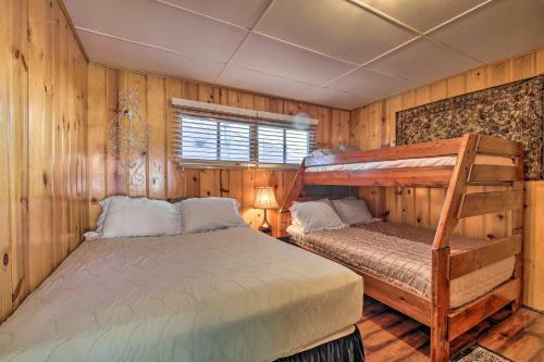 Pet-friendly Cabin - 5 Min To Big Bear Lake!