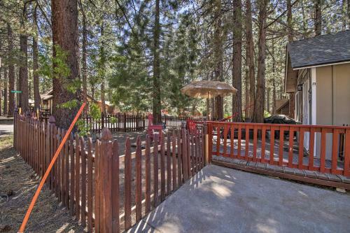 Pet-friendly Cabin - 5 Min To Big Bear Lake!