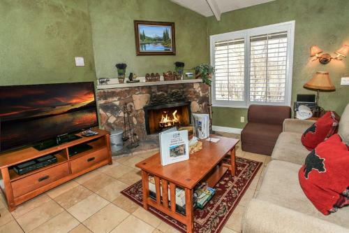 Boulder Bay Lakeside Suite Condo