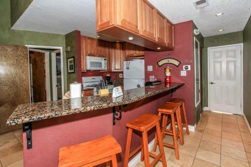 Boulder Bay Lakeside Suite Condo