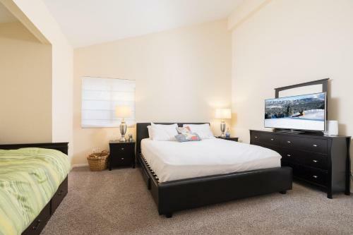 Summit Run - Awesome Condo Walking Distance From The Slopes!