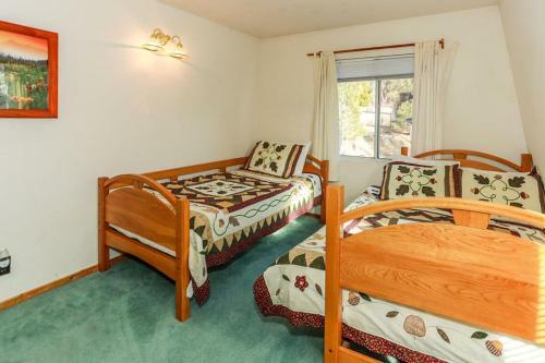 Black Diamonds View - 1917 By Big Bear Vacations