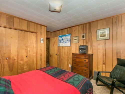Cozy Bear - 1948 By Big Bear Vacations