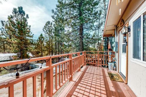 Big Bear Cozy Cabin