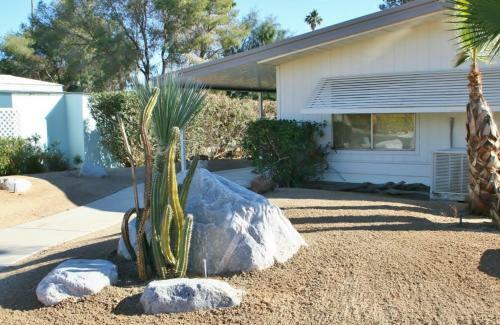Roadrunner Club 321 Home