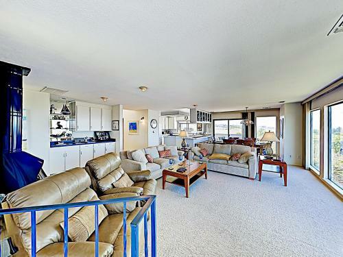New Listing! Modern Beach Dream With Ocean Views Home