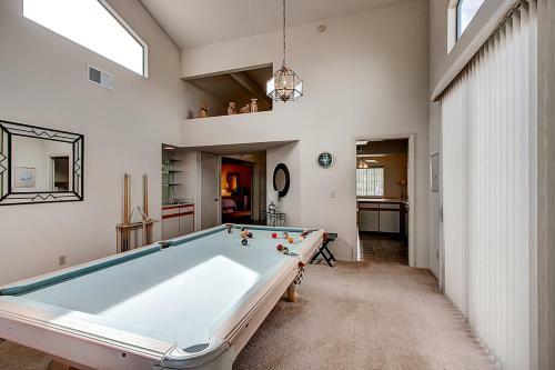 Borrego Springs House With Pool Table And Mtn Views!