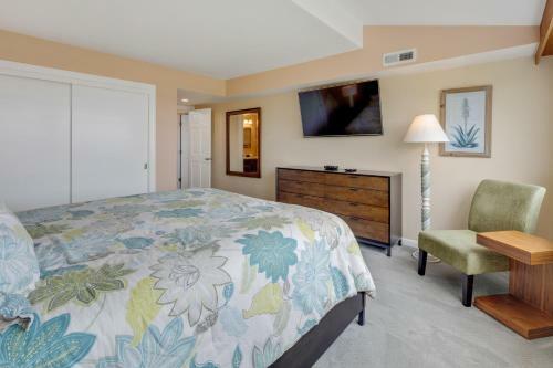 New Listing! All-suite ?eagle's Nest? W/ Hot Tub Home