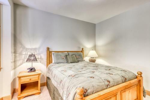 Agate Road Retreat