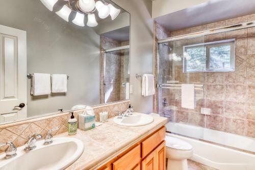 Agate Road Retreat