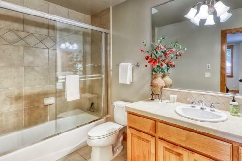 Agate Road Retreat