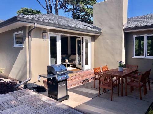 Newly Renovated Carmel 3 Bed 3 And A Half Bath
