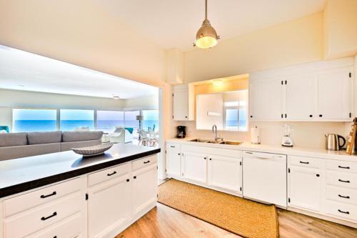 Cb-244d Ocean Point Carlsbad 3 Units