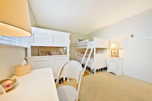 Dp-215 - Beach Road Retreat