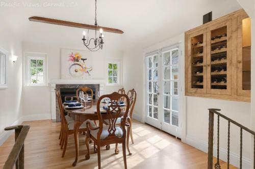 Carmel 4 Bedroom 4 Bath With Panoramic Pacific Views