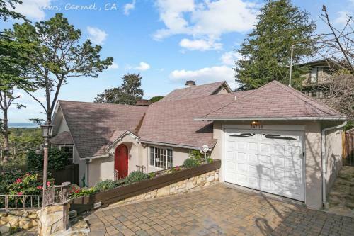 Carmel 4 Bedroom 4 Bath With Panoramic Pacific Views