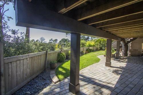 Carmel 4 Bedroom 4 Bath With Panoramic Pacific Views