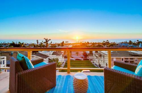 Panoramic Ocean Views, Walk To Beach, Ac, 2 View Decks