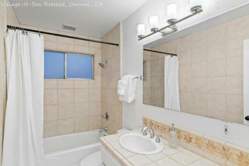 Newly Remodeled 4 Bed 3 Bath Close To Town And Beach