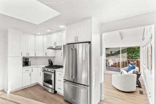 Newly Remodeled 4 Bed 3 Bath Close To Town And Beach