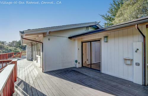 Newly Remodeled 4 Bed 3 Bath Close To Town And Beach