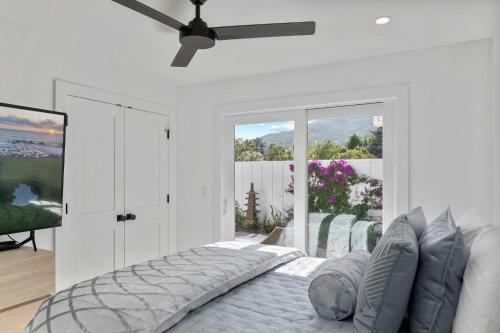 Fully Updated Three Bedroom Home With Hot Tub