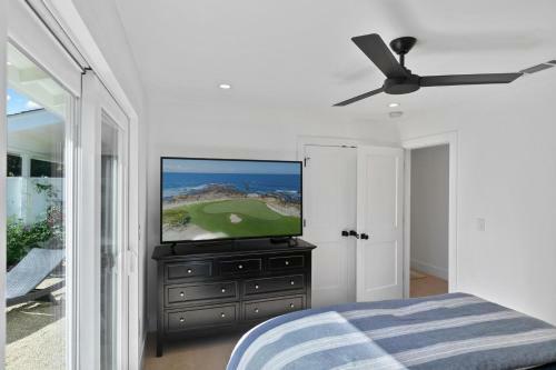 Fully Updated Three Bedroom Home With Hot Tub