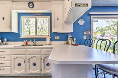 Wine Country Oasis With Waterfront Terrace And Dock!
