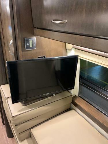 Mercedes Sprinter Galleria 24'