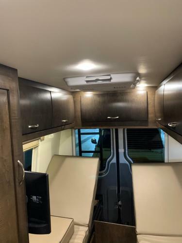 Mercedes Sprinter Galleria 24'
