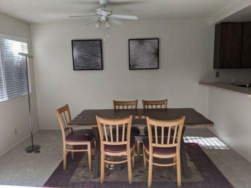 Convenient 2 Bedroom Home With Deluxe Beds