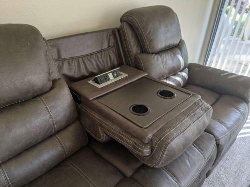 Comfortable 3 Bedroom Rental With Deluxe Beds