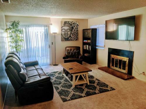 Comfortable 3 Bedroom Rental With Deluxe Beds