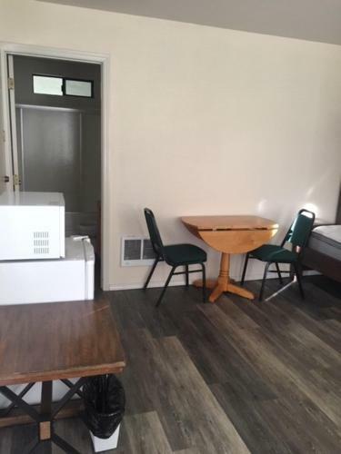 Redwood Meadows Rv Resort