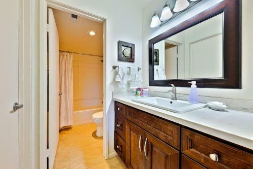 Dp-14a - Ritz Point Condo