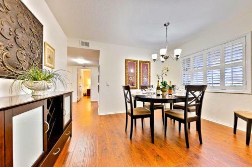 Dp-14a - Ritz Point Condo