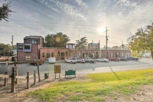 Historic Downtown Escape, Steps To Levee Park