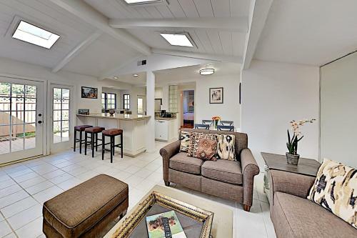 2711saub Cottage