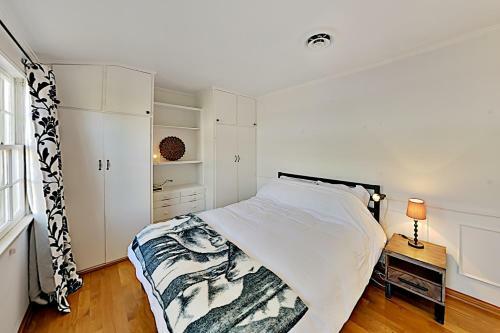 2711saub Cottage