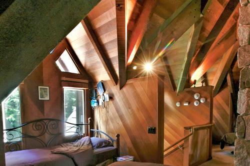 Little Ahwahnee Inn Holiday Home - 2br/2.5ba